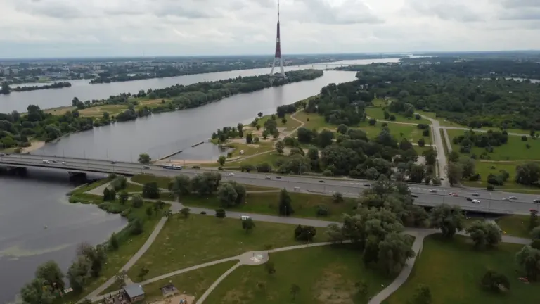 Rīgas ielu seguma iepirkums: ko mainīs rudens satiksmē