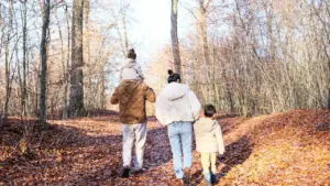 Rudens izbrauciens ar bērniem: maršruts un plāns lietum